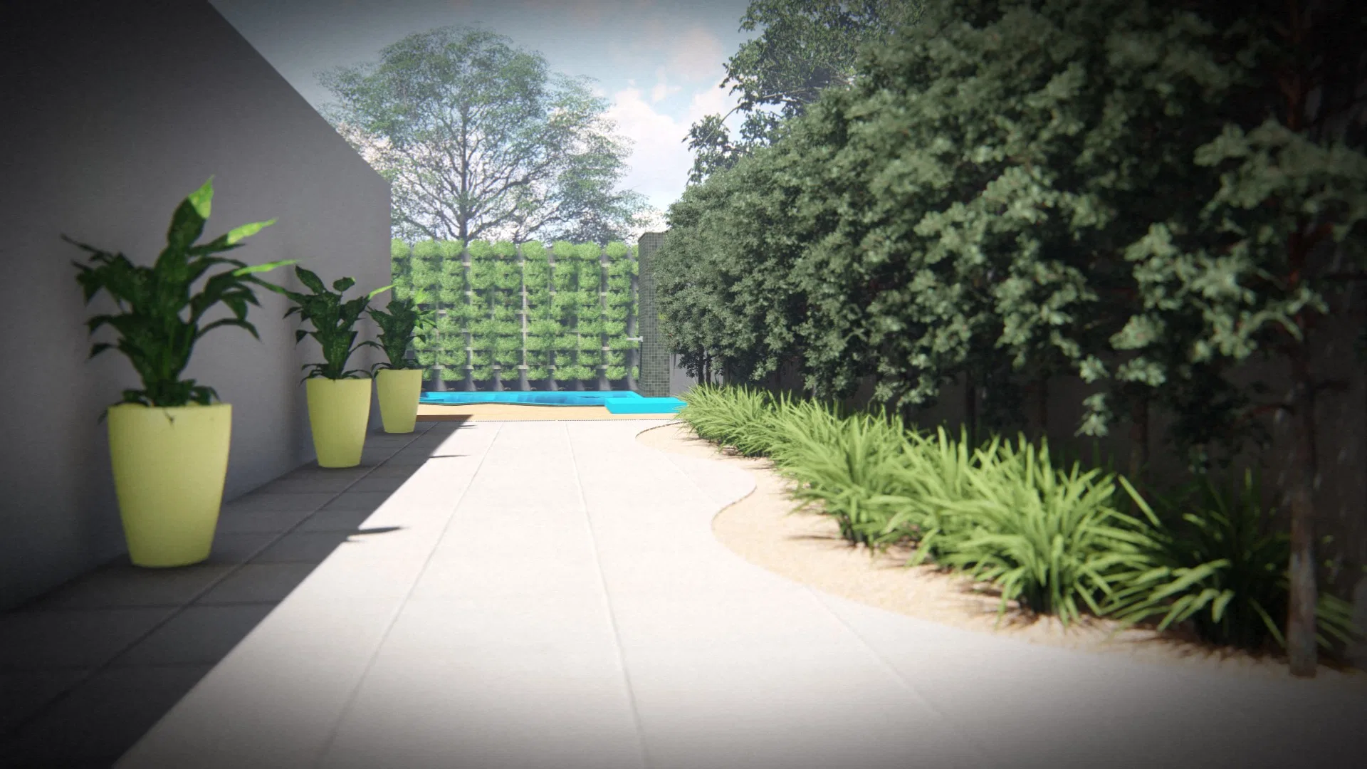 Caminho pavimentado lateral com três vasos altos verde-limão junto ao muro e um canteiro curvo de folhagens, com a piscina ao fundo