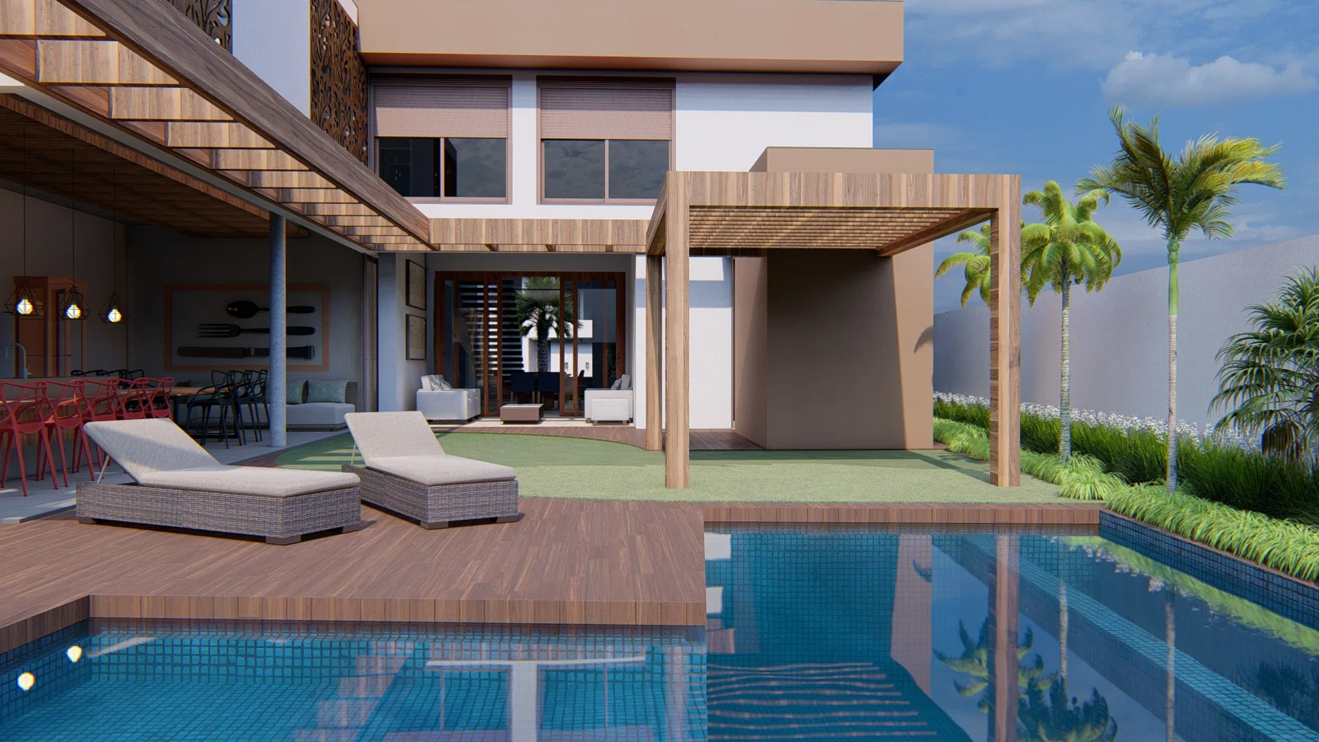 Fundos da casa com piscina e deck de madeira, duas chaises de vime diante da área de estar aberta, pergolado e palmeiras junto ao muro