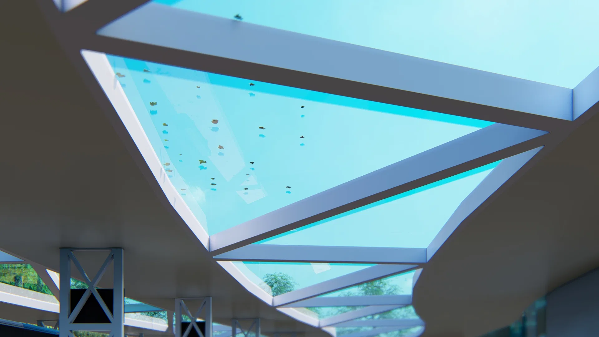 Detalhe da cobertura vista de baixo, com vigas metálicas brancas emoldurando painéis translúcidos azul-turquesa e colunas contraventadas