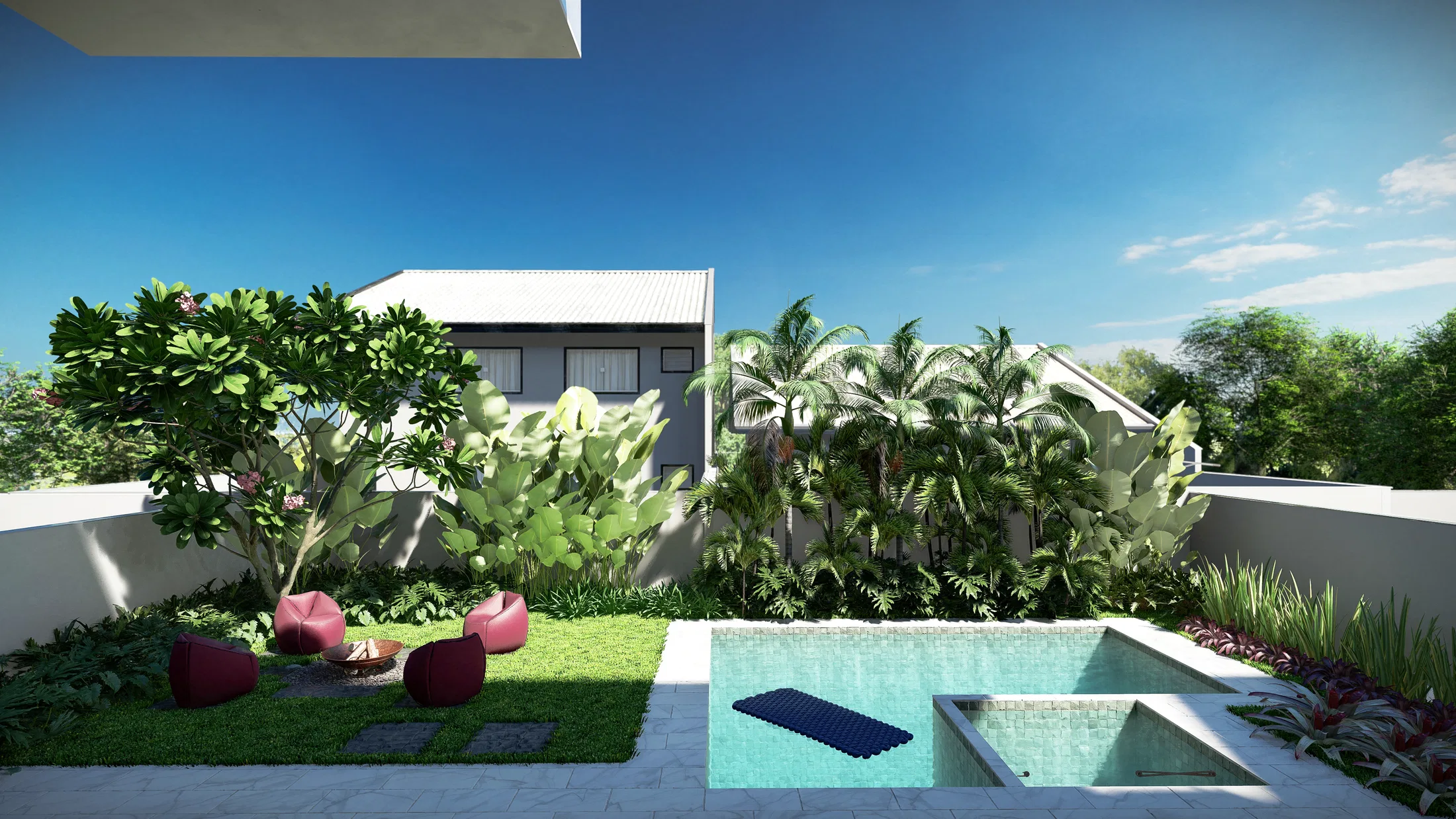 Área de estar nos fundos com poltronas vermelhas ao redor de uma fogueira, sob árvore florida e piscina ao lado