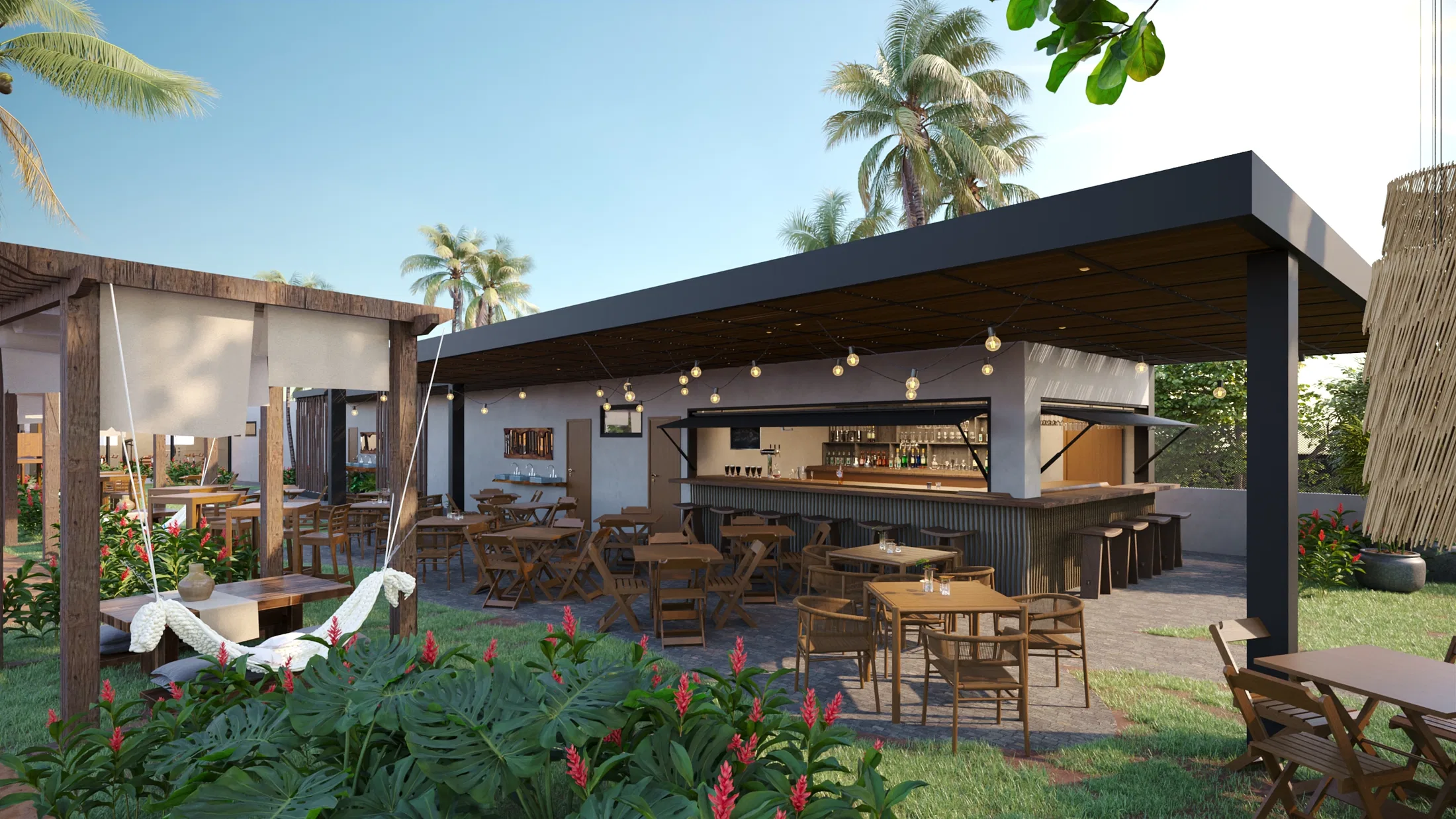 Bar-lounge ao ar livre sob cobertura escura com fios de luz, balcão em metal ondulado com bebidas, rede suspensa e mesas de madeira na grama